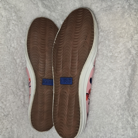 Kate Spade Keds Collab sz7 Pink Bright Red Cherry Sneakers Metal - Picture 6 of 8